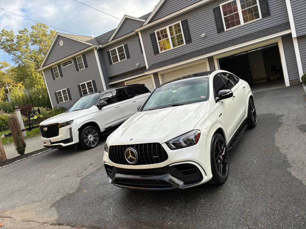 Mercedes AMG GLE 63 & Escalade