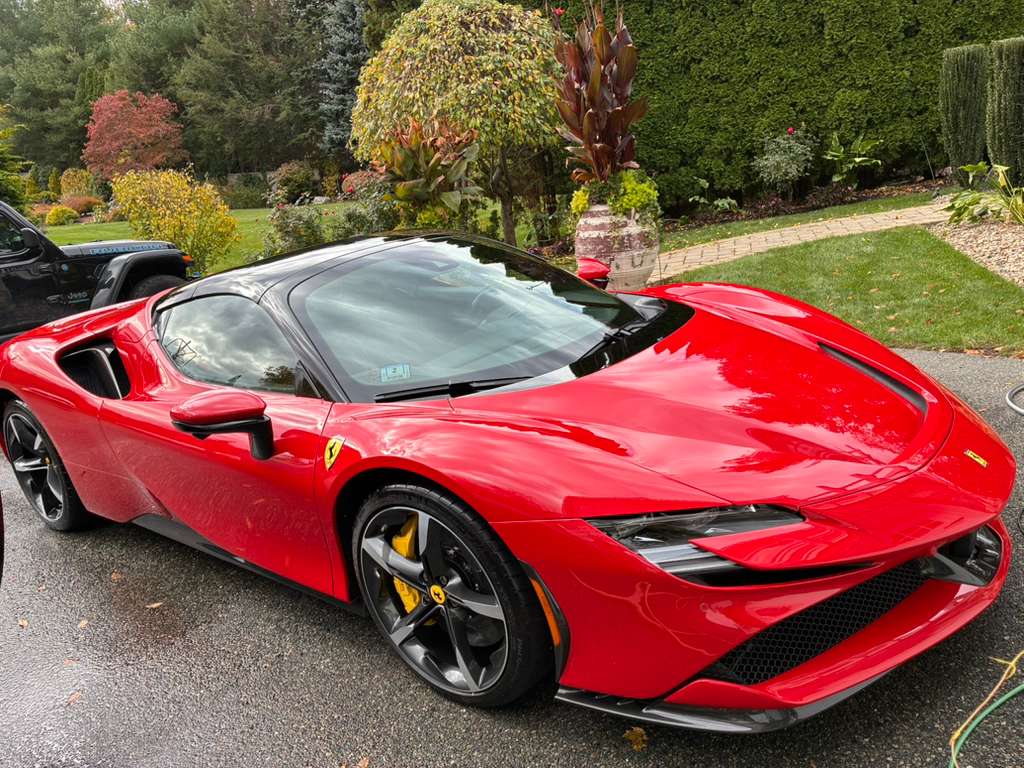 Ferrari SF90 Stradale