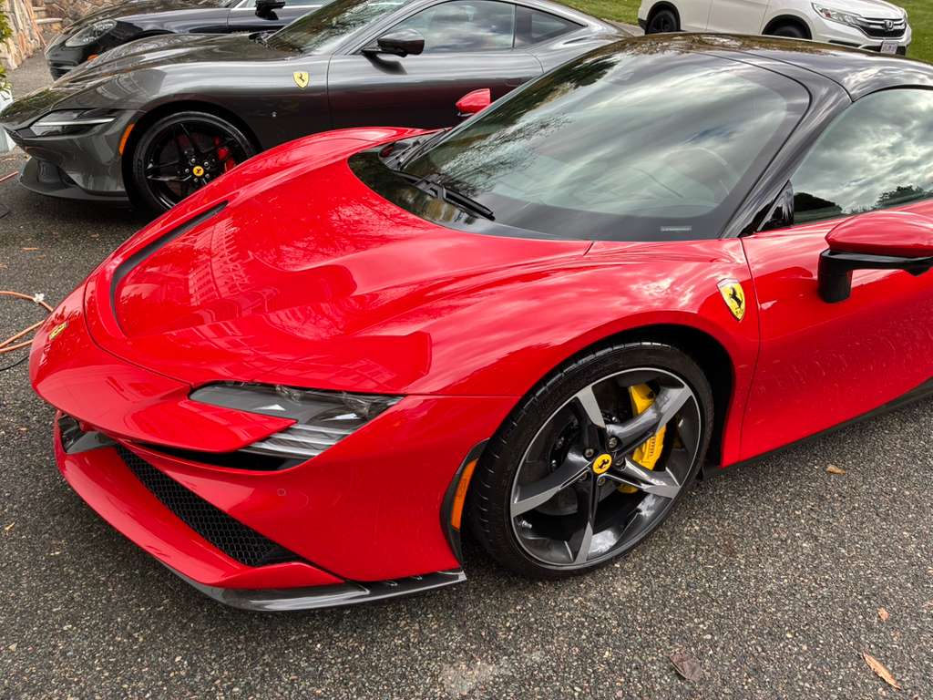 Ferrari SF90 & Roma